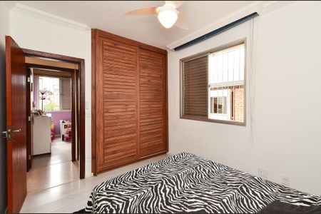 Apartamento à venda com 108m², 3 quartos e 2 vagas Apartamento à venda com 108m², 3 quartos e 2 vagasSuíte