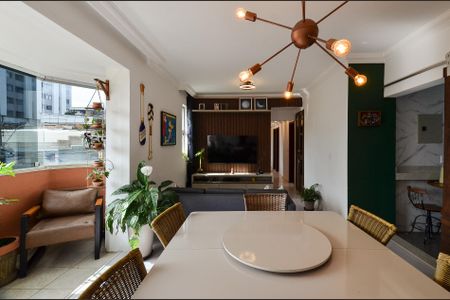 Apartamento à venda com 108m², 3 quartos e 2 vagas Apartamento à venda com 108m², 3 quartos e 2 vagasSala Ambientes