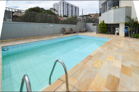 Apartamento à venda com 108m², 3 quartos e 2 vagas Apartamento à venda com 108m², 3 quartos e 2 vagasÁrea comum - Piscina