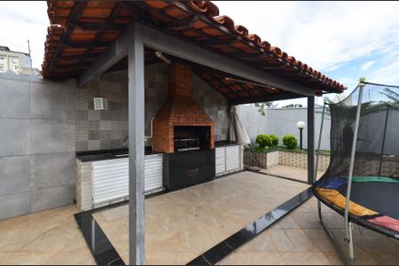 Apartamento à venda com 108m², 3 quartos e 2 vagas Apartamento à venda com 108m², 3 quartos e 2 vagasÁrea comum - Churrasqueira