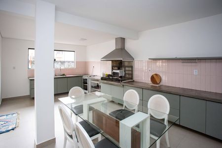 Casa à venda com 300m², 3 quartos e 2 vagasCozinha