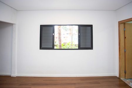 Casa à venda com 300m², 3 quartos e 2 vagasSuíte