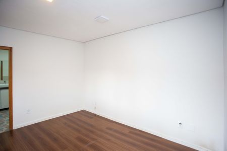 Casa à venda com 300m², 3 quartos e 2 vagasSuíte