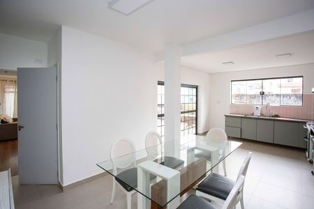 Casa à venda com 300m², 3 quartos e 2 vagasCozinha