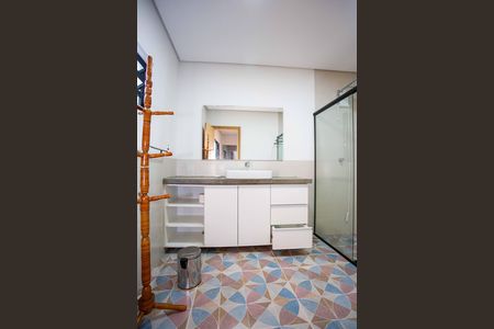 Casa à venda com 300m², 3 quartos e 2 vagasBanheiro da Suíte