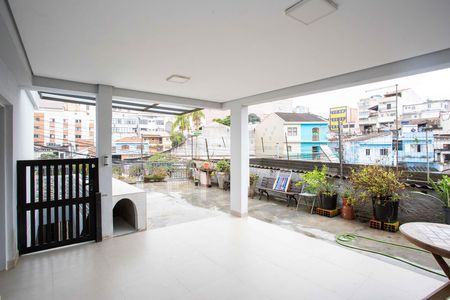 Casa à venda com 300m², 3 quartos e 2 vagasVaranda