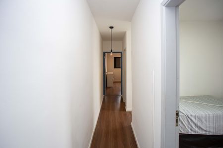 Casa à venda com 300m², 3 quartos e 2 vagasCorredor