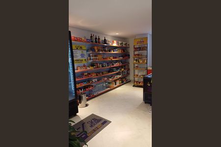 Studio à venda com 25m², 1 quarto e 1 vaga Studio à venda com 25m², 1 quarto e 1 vagaMinimercado