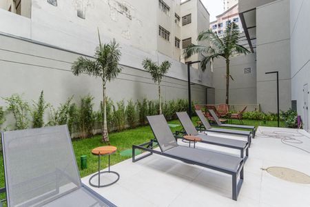 Studio à venda com 25m², 1 quarto e sem vagaÁrea comum - Piscina