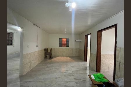Casa para alugar com 75m², 2 quartos e sem vaga