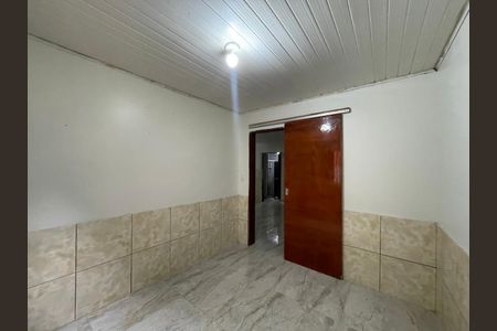 Casa para alugar com 75m², 2 quartos e sem vaga