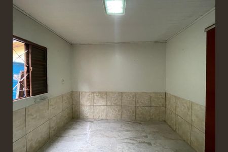 Casa para alugar com 75m², 2 quartos e sem vaga