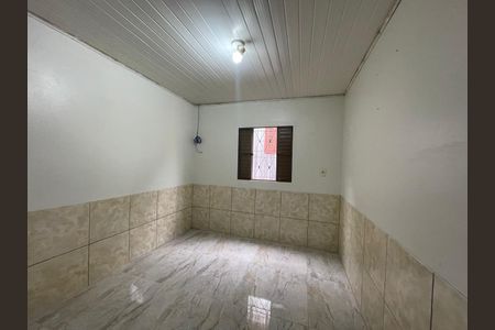 Casa para alugar com 75m², 2 quartos e sem vaga