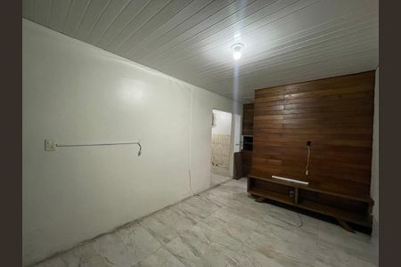 Casa para alugar com 75m², 2 quartos e sem vaga