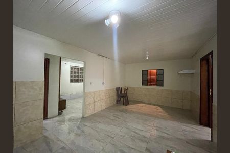 Casa para alugar com 75m², 2 quartos e sem vaga