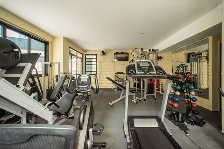 Apartamento à venda com 112m², 2 quartos e 2 vagas Apartamento à venda com 112m², 2 quartos e 2 vagasÁrea comum - Academia