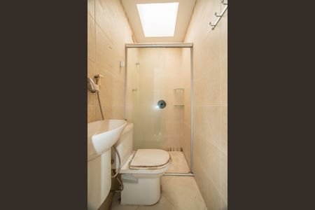 Apartamento à venda com 112m², 2 quartos e 2 vagas Apartamento à venda com 112m², 2 quartos e 2 vagasBanheiro do Salão