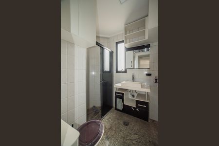 Apartamento à venda com 112m², 2 quartos e 2 vagas Apartamento à venda com 112m², 2 quartos e 2 vagasBanheiro da Suíte
