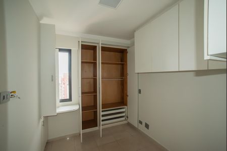 Apartamento à venda com 112m², 2 quartos e 2 vagas Apartamento à venda com 112m², 2 quartos e 2 vagasQuarto