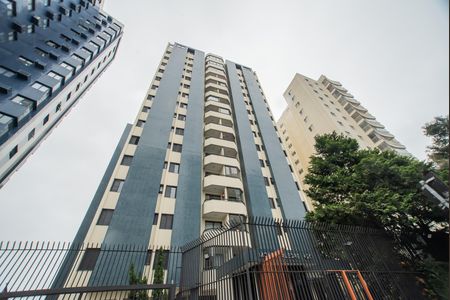 Apartamento à venda com 112m², 2 quartos e 2 vagas Apartamento à venda com 112m², 2 quartos e 2 vagasFachada
