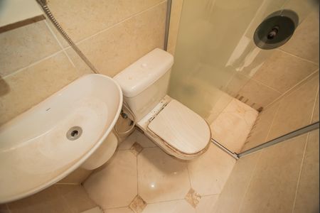 Apartamento à venda com 112m², 2 quartos e 2 vagas Apartamento à venda com 112m², 2 quartos e 2 vagasBanheiro do Salão