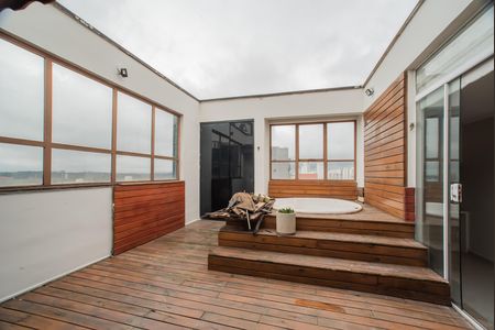 Apartamento à venda com 112m², 2 quartos e 2 vagas Apartamento à venda com 112m², 2 quartos e 2 vagasCobertura - Espaço gourmet