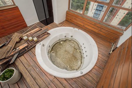 Apartamento à venda com 112m², 2 quartos e 2 vagas Apartamento à venda com 112m², 2 quartos e 2 vagasCobertura - Espaço gourmet