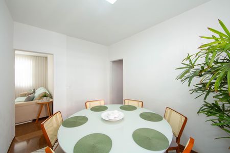 Apartamento à venda com 120m², 4 quartos e 2 vagas Apartamento à venda com 120m², 4 quartos e 2 vagasSala