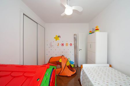 Apartamento à venda com 120m², 4 quartos e 2 vagas Apartamento à venda com 120m², 4 quartos e 2 vagasQuarto