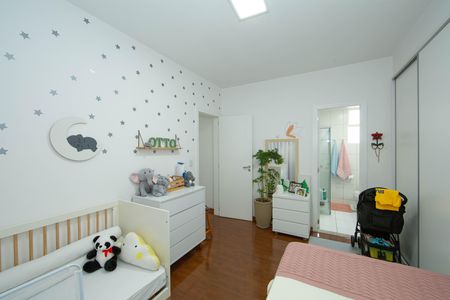 Apartamento à venda com 120m², 4 quartos e 2 vagas Apartamento à venda com 120m², 4 quartos e 2 vagasQuarto 4