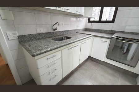 Apartamento à venda com 124m², 2 quartos e 2 vagasCozinha