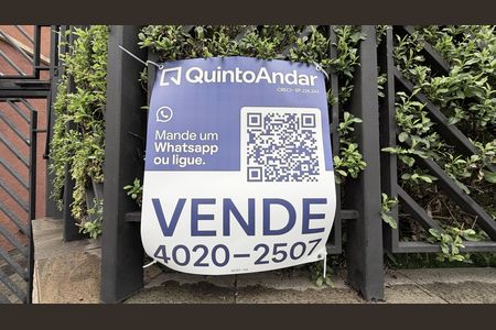 Apartamento à venda com 124m², 2 quartos e 2 vagasPlaquinha