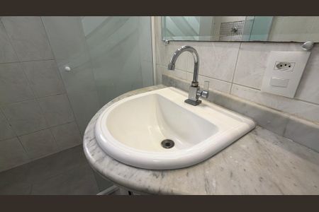 Apartamento à venda com 124m², 2 quartos e 2 vagasBanheiro