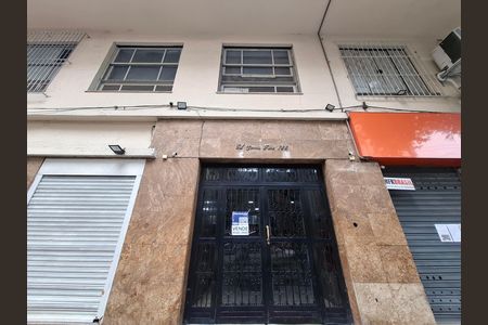 Apartamento à venda com 41m², 1 quarto e sem vaga Apartamento à venda com 41m², 1 quarto e sem vagaFachada
