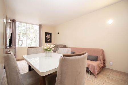 Sala de apartamento para alugar com 2 quartos, 65m² em Sqs 409, Brasília