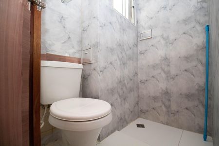 Apartamento para alugar com 65m², 2 quartos e sem vaga Apartamento para alugar com 65m², 2 quartos e sem vagaBanheiro da Suíte