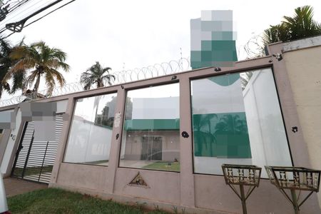 Casa para alugar com 150m², 8 quartos e 2 vagasFachada