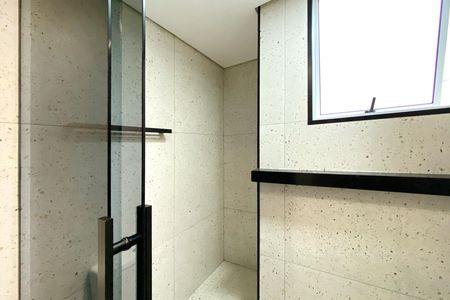 Apartamento à venda com 50m², 2 quartos e 1 vaga Apartamento à venda com 50m², 2 quartos e 1 vagaBanheiro social