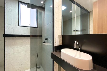 Apartamento à venda com 50m², 2 quartos e 1 vaga Apartamento à venda com 50m², 2 quartos e 1 vagaBanheiro social