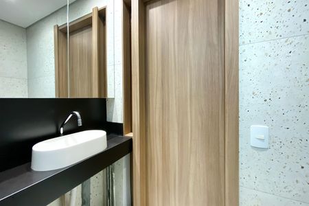 Apartamento à venda com 50m², 2 quartos e 1 vaga Apartamento à venda com 50m², 2 quartos e 1 vagaBanheiro social