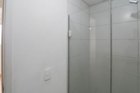 Apartamento para alugar com 42m², 2 quartos e sem vaga Apartamento para alugar com 42m², 2 quartos e sem vagaBanheiro