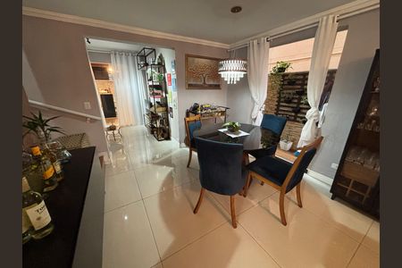 Casa para alugar com 140m², 3 quartos e 2 vagas Casa para alugar com 140m², 3 quartos e 2 vagasSala de Jantar