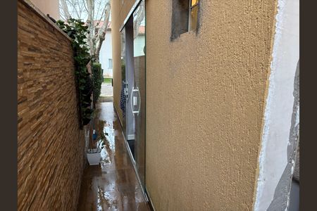 Casa para alugar com 140m², 3 quartos e 2 vagas Casa para alugar com 140m², 3 quartos e 2 vagasCorredor