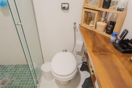 Apartamento à venda com 129m², 2 quartos e 1 vaga Apartamento à venda com 129m², 2 quartos e 1 vagaBanheiro