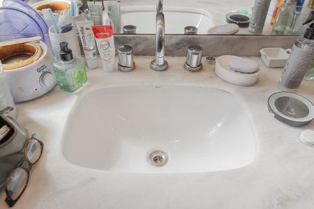 Apartamento à venda com 129m², 2 quartos e 1 vaga Apartamento à venda com 129m², 2 quartos e 1 vagaBanheiro da Suíte