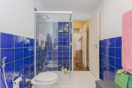 Apartamento à venda com 129m², 2 quartos e 1 vaga Apartamento à venda com 129m², 2 quartos e 1 vagaBanheiro da Suíte