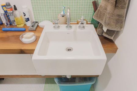 Apartamento à venda com 129m², 2 quartos e 1 vaga Apartamento à venda com 129m², 2 quartos e 1 vagaBanheiro