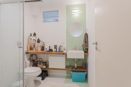 Apartamento à venda com 129m², 2 quartos e 1 vaga Apartamento à venda com 129m², 2 quartos e 1 vagaBanheiro