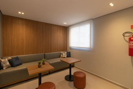 Apartamento à venda com 43m², 2 quartos e sem vagaÁrea comum - Salão de festas