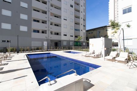 Apartamento à venda com 43m², 2 quartos e sem vagaÁrea comum - Piscina